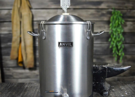 Anvil Bucket Fermenter - 7.5 Gallon